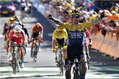 Primoz Roglic (Jumbo-Visma) setzte sich im Finale gegen seinen Landsmann Tadej Pogacar durch 
