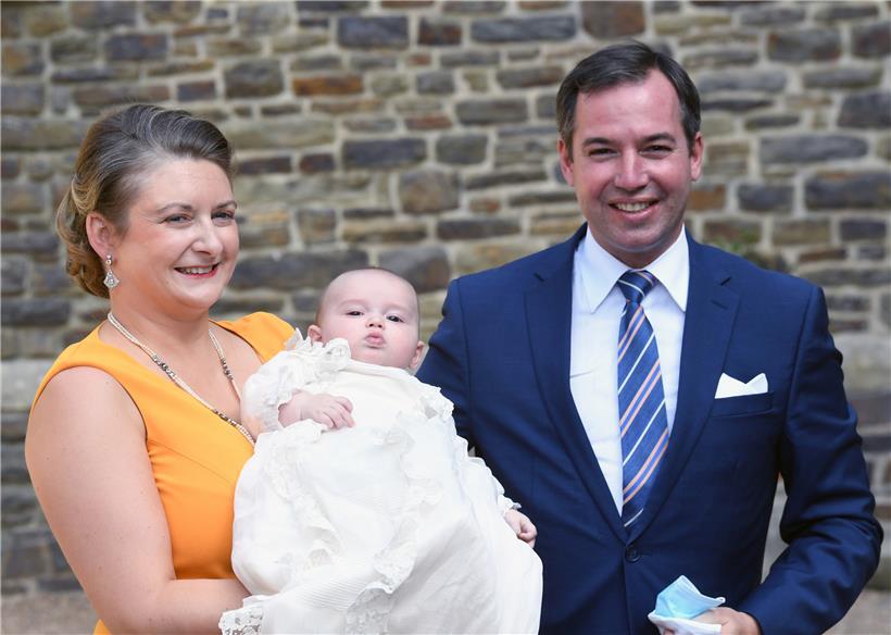 Prinz Charles, Sohn von Luxemburgs Erbgroßherzog Guillaume und Prinzessin Stéphanie, ist am Samstagnachmittag in die katholische Glaubensgemeinschaft aufgenommen worden
