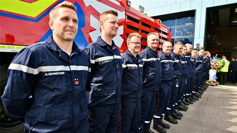 Pro Schicht sind sieben Feuerwehrleute im Einsatz