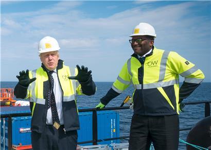 Probleme mit dem freien Markt: der britische Premier Boris Johnson und sein Wirtschaftsminister Kwasi Kwarteng 
