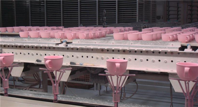 Produktion von Tassen im Rollingergrund (Bild aus dem Jahr 2007)
