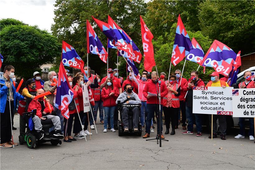 Protestaktion in „Kräizbierg“: Im September hatten der OGBL und die Personalvertretung ihrem Unmut über die Situation in der Stiftung Luft gemacht. Heute, zwei Monate später, sagen sie: „Es reicht! Genug geredet!“
