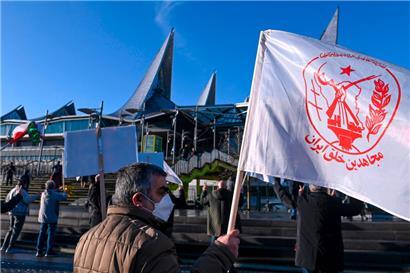 Proteste beim Prozess gegen Assadi in Antwerpen 2021 – der wegen Terrorplänen verurteilte iranische Diplomat könnte bald freikommen
