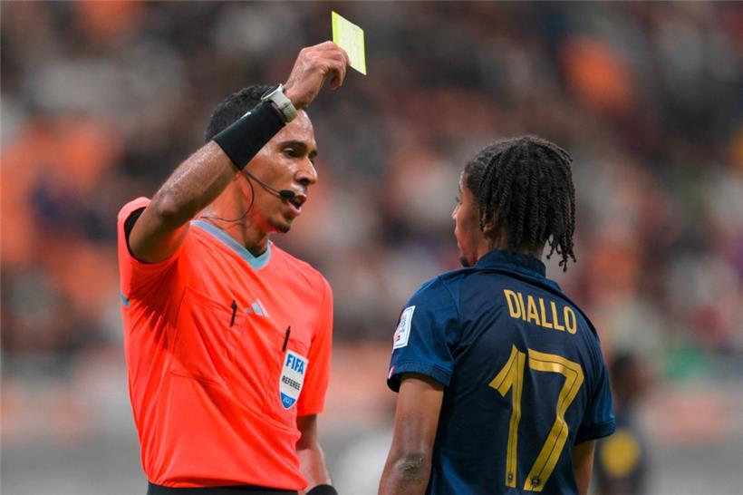 Proteste beim Schiedsrichter sollen begrenzt werden
