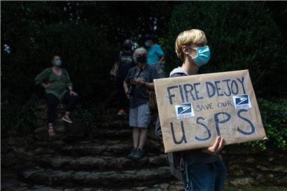Proteste gegen Kürzungen beim US Postal Service
