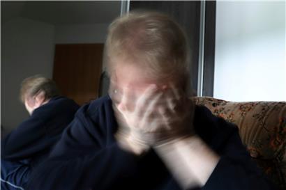 Psychose-Patienten sind oft in ihrer eigenen Welt gefangen. In dem Fall wird es schwer, sie davon zu überzeugen, dass ihre Realität nicht der Wirklichkeit entspricht. 

