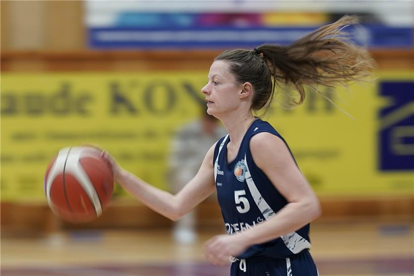 Nadine Bourg kehrt pünktlich zu den Halbfinalspielen ins Conterner Fußballteam zurück