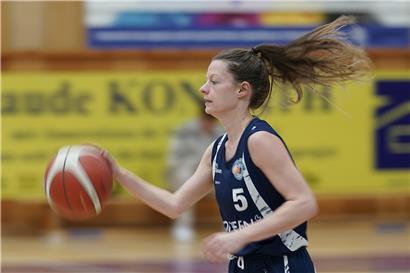 Nadine Bourg kehrt pünktlich zu den Halbfinalspielen ins Conterner Fußballteam zurück