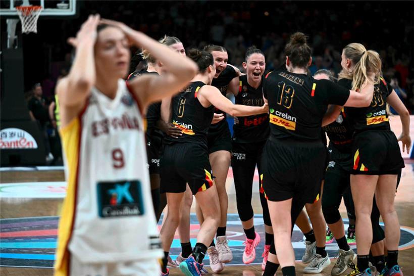 Pure Freude bei den „Belgian Cats“, Schock bei den Spanierinnen, die einen fast schon sicher geglaubten Sieg in den letzten Minuten noch verspielt haben
