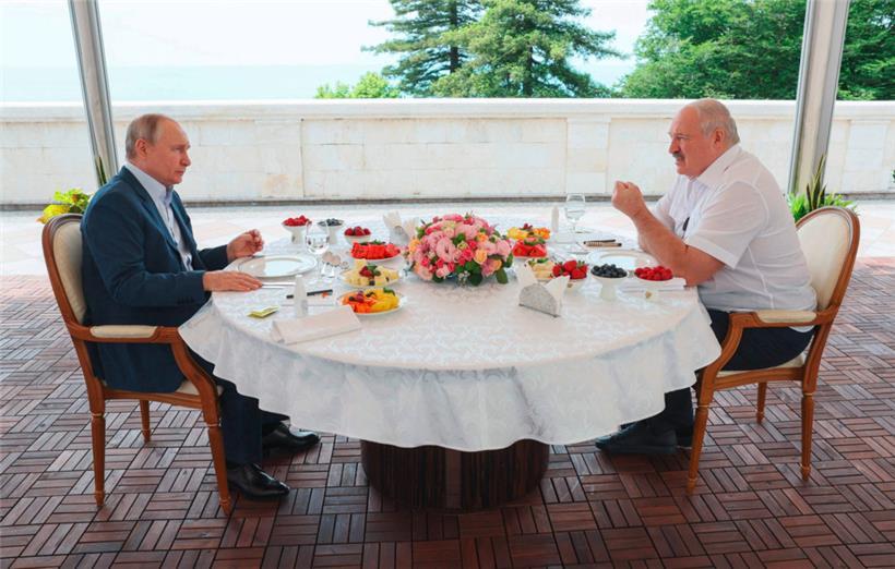 Putin und Lukaschenko in Sotschi Anfang Juni: „So wie im Bürgerkrieg“
