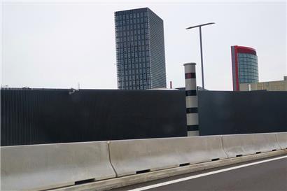 Radarfalle an der Tunneleinfahrt auf der Liaison Micheville in Belval
