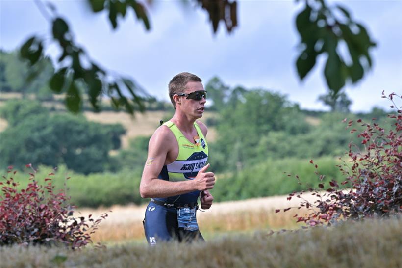 Radspezialist Gilles Miny sicherte seinen Sieg mit einer starken Laufleistung ab