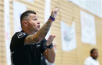 Rajko Milosevic ist seit 2024 Cheftrainer des HB Esch
