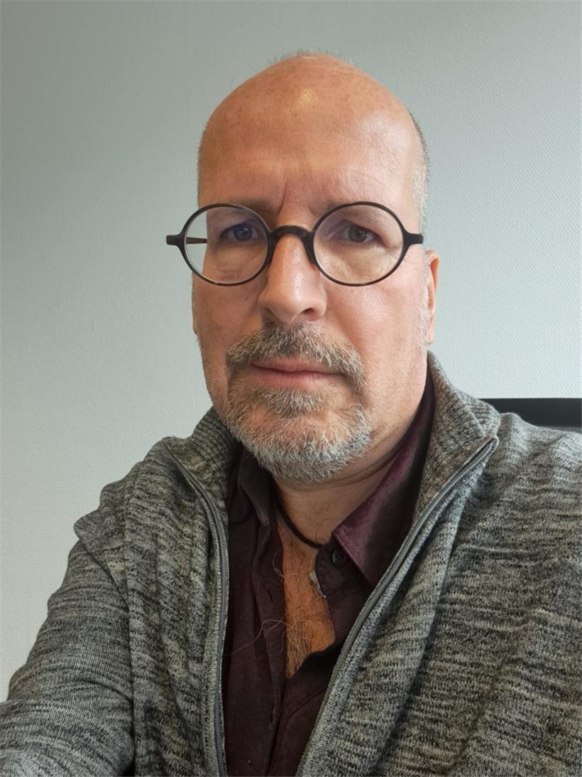 Ralph Baden ist Biologe mit Spezialisierung auf Baubiologie 
