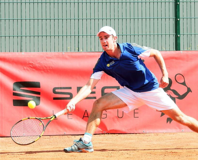 Raphäel Calzi und sein Spora-Kapitän Frédéric De Fays holten den letzten Sieg des Tages
