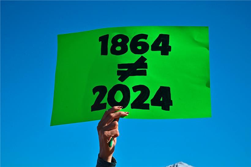 Rassismus, Sexismus und andere Formen von Diskriminierung verhinderten größere Fortschritte
