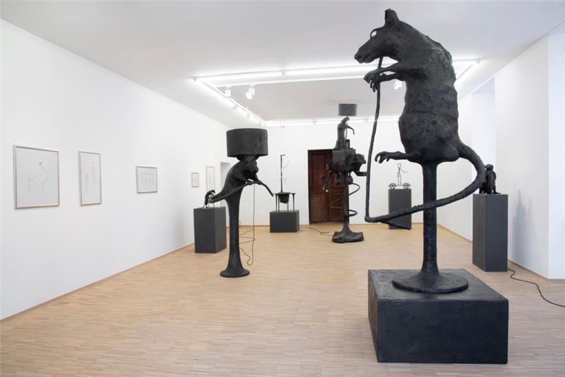 Ratten als Kunstwerk: „Rats and Rituals“ in der Galerie Nosbaum Reding
