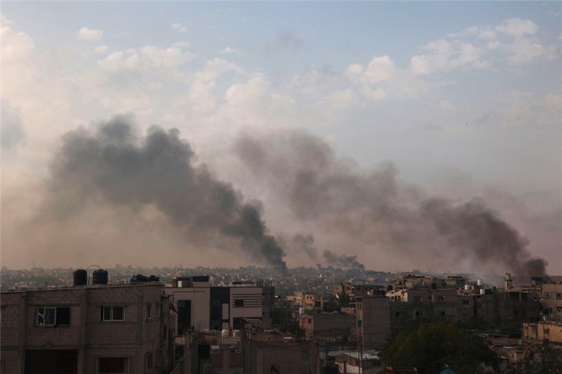 Rauchschwaden nach israelischen Angriffen in der Stadt Rafah im südlichen Gazastreifen
