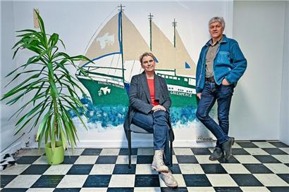 Raymond Aendekerk, Direktor von Greenpeace Luxemburg, und Martina Holbach, Spezialistin für nachhaltige Finanzen bei Greenpeace
