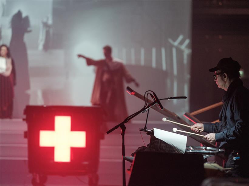 Rechts im Vordergrund: N.U. Unruh
