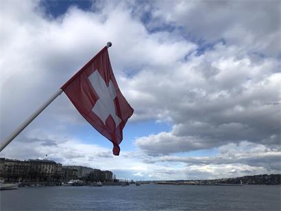 Referendum zur strikten Neutralität: die Schweiz sagt deutlich Nein