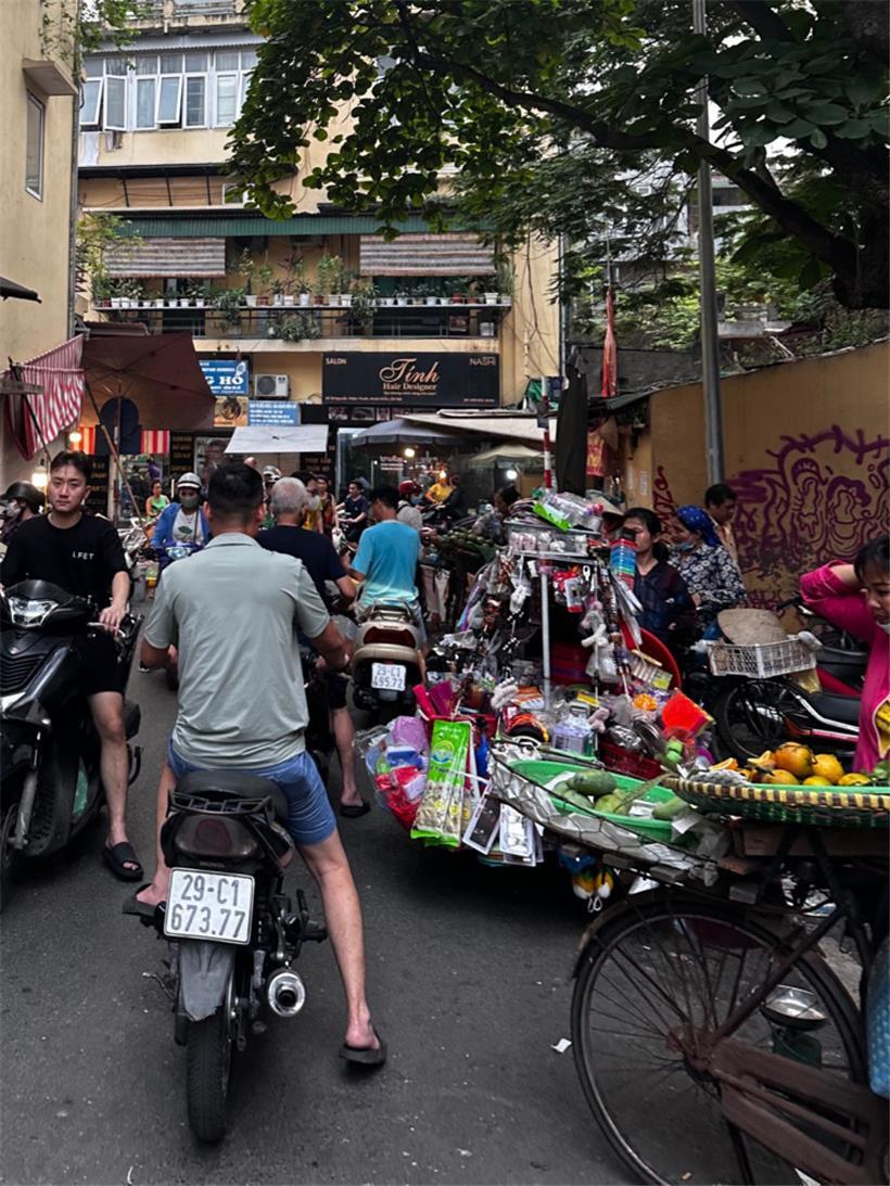Reges – und chaotisches – Treiben auf den Straßen