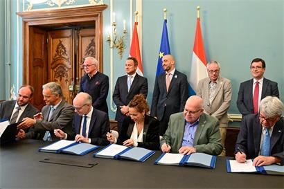Vertreter von Regierung, Gewerkschaften, Patronat und Landwirtschaftskammer unterzeichnen Tripartite-Abkommen im Staatsministerium