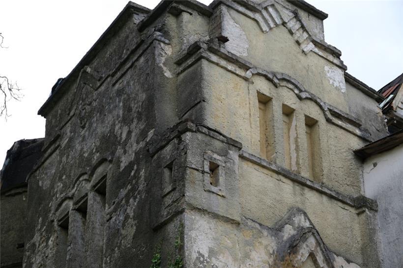 Reich verzierte Fassade