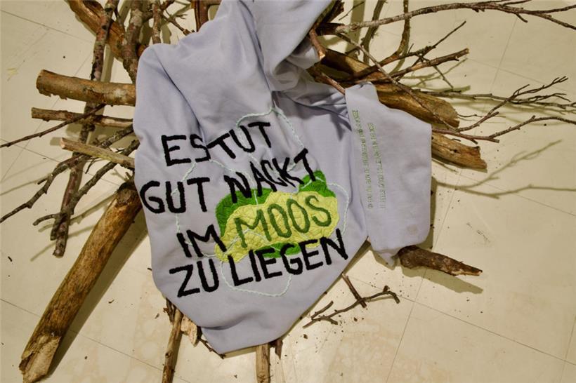 Reiseatmosphäre im Ausstellungsraum
