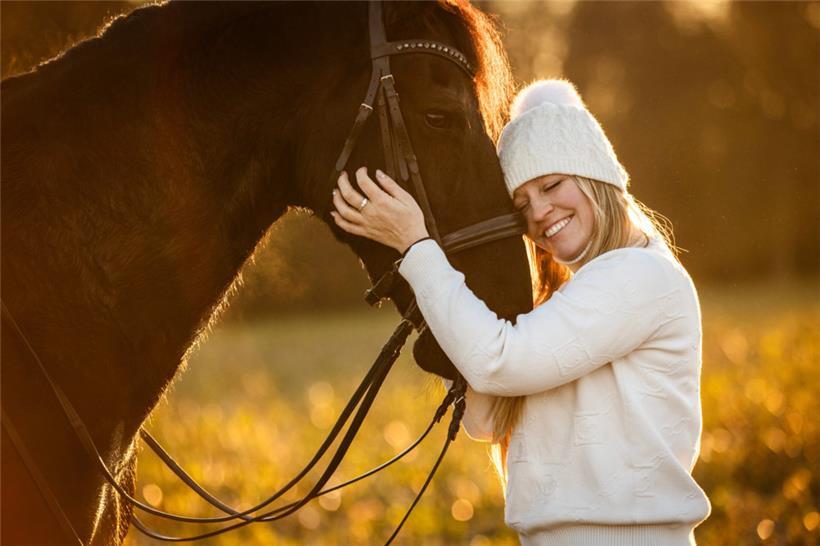 Reitlehrerin Deborah Brüchle mit ihrem Pferd Anno Lim

