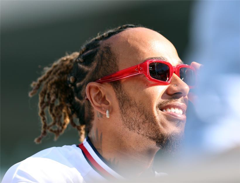Rekordweltmeister Lewis Hamilton sorgt bei den Ferrari-Fans für Ausnahmezustand
