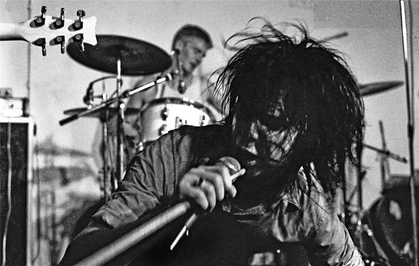 „Release the Bats“: Nick Cave 1982, damals mit The Birthday Party.
