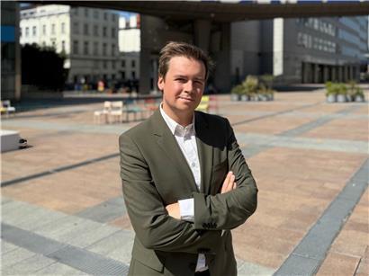 Rémy Bonny, Direktor der NGO Forbidden Colours, spricht über globale Anti-Gender Bewegungen und deren Auswirkungen