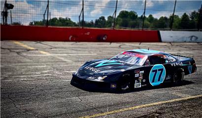 Rennfahrer Gil Linster aus Luxemburg versucht sich als erster Europäer in der amerikanischen Nascar zu etablieren
