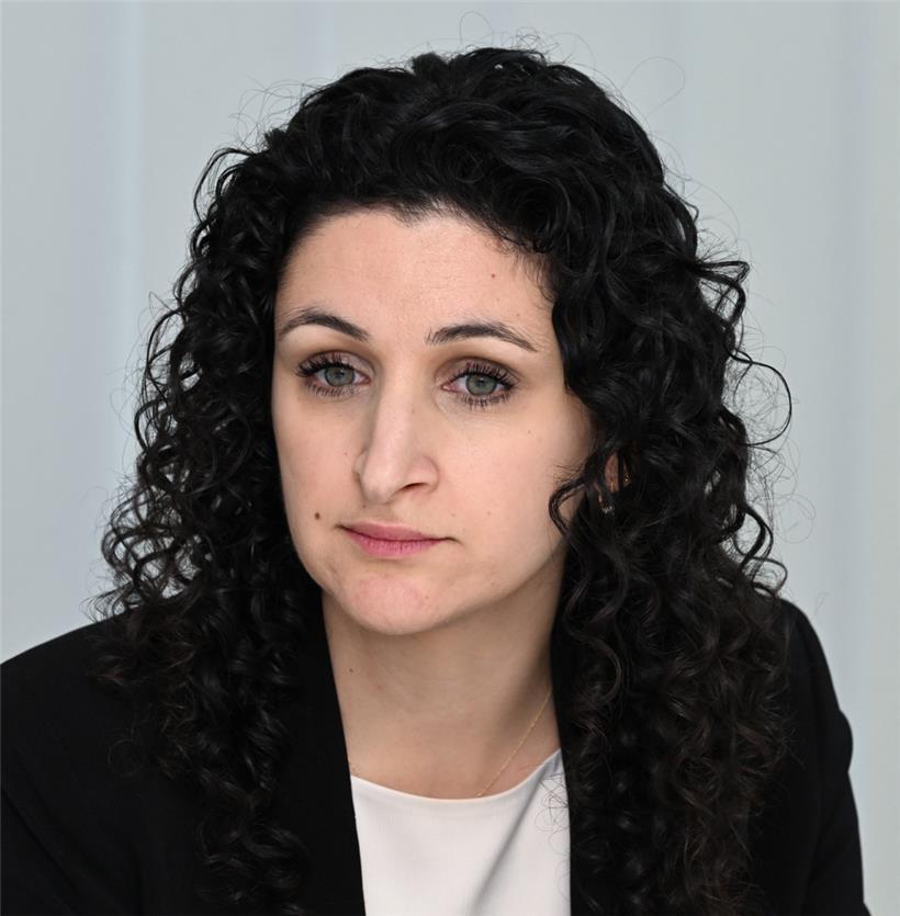 Rhéa Ziadé von der Menschenrechtskommission kritisiert die sehr vagen Bestimmungen im Gesetzentwurf von Innenminister Léon Gloden
