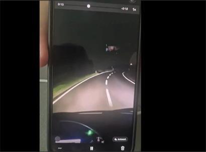 Riskante Fahrweise: Aufnahmen zeigen einen Busfahrer beim Kurvenschneiden