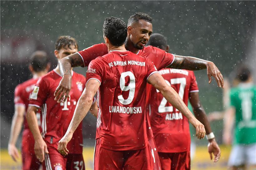 Robert Lewandowski und Jérôme Boateng durften gestern den Meistertitel bejubeln
