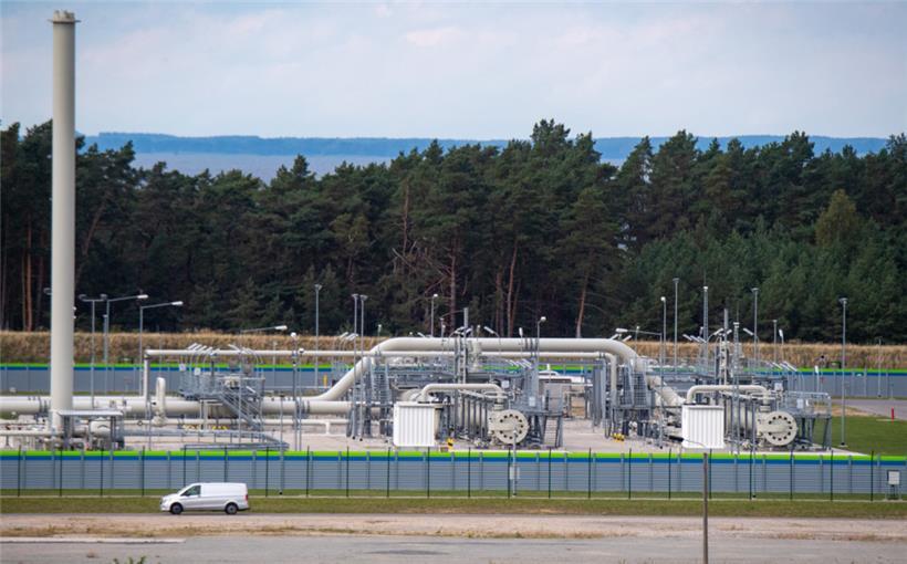 Rohrsysteme und Absperrvorrichtungen in der Gasempfangsstation der Ostseepipeline Nord Stream 2
