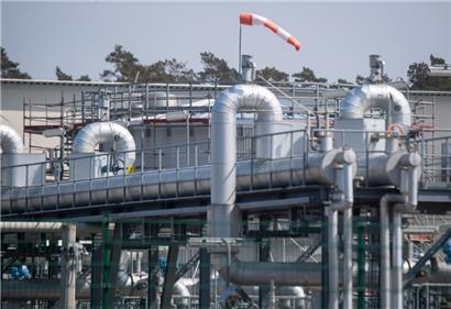 Rohrsysteme und Absperrvorrichtungen in der Gasempfangsstation der Ostseepipeline Nord Stream 1
