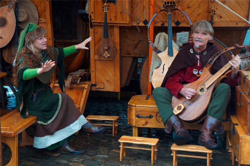 Romantischer Minnegesang vom Duo „Die Leisetöner“