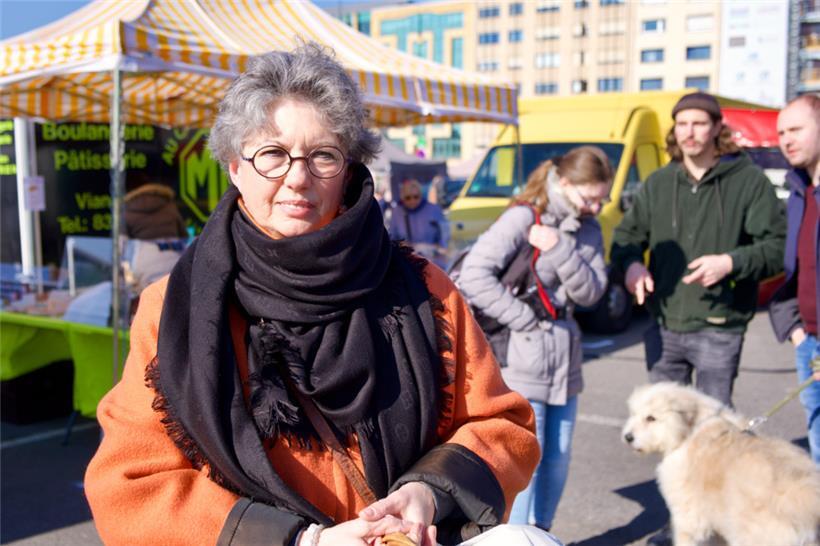 Rosy Penning, regelmäßige Besucherin, schätzt die einzigartigen Produkte, die sie im Supermarkt nicht findet
