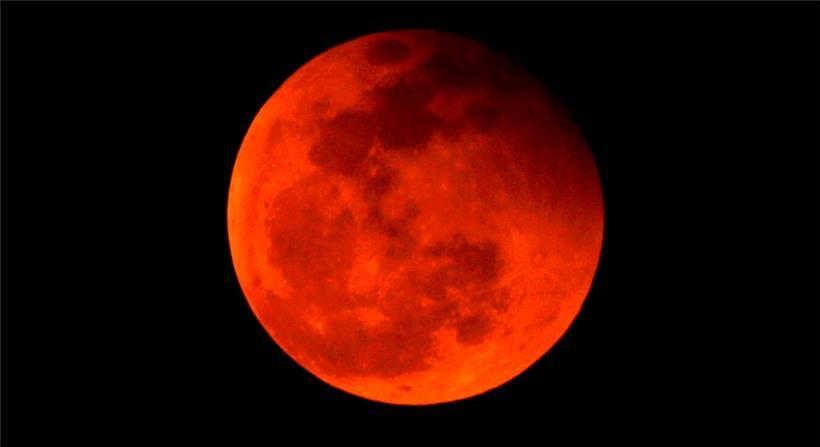 Rot blüht der Mond: Ein „Blutmond“ ist ein besonderes Erlebnis

