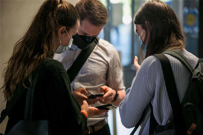 Rund 150 Interessierte für den berufsbegleitenden Bachelorstudiengang in Sozial- und Erziehungswissenschaften sollen laut „Chambre des salariés“ im Studienjahr 2020/21 abgelehnt worden sein. Als Ursache nennt sie die Aussetzung des Programms durch die Uni Luxemburg. 
