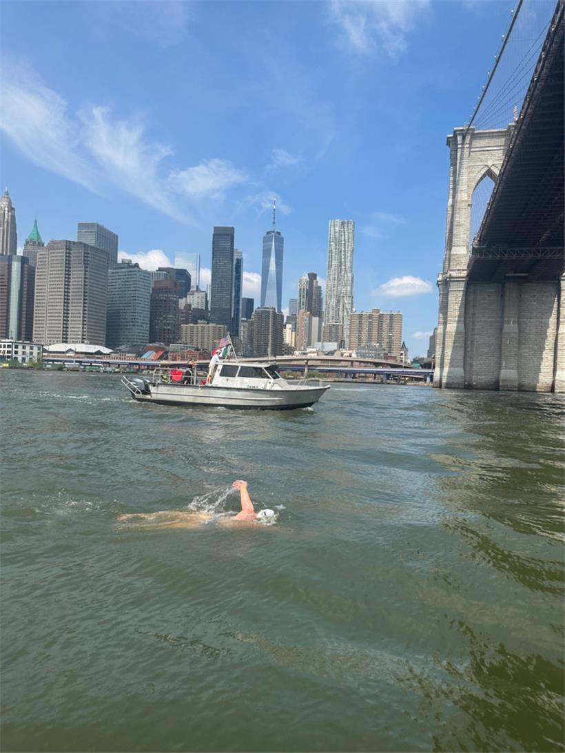 Rund 48 Kilometer rund um Manhattan musste die Luxemburgerin bewältigen
