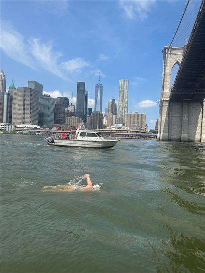 Rund 48 Kilometer rund um Manhattan musste die Luxemburgerin bewältigen
