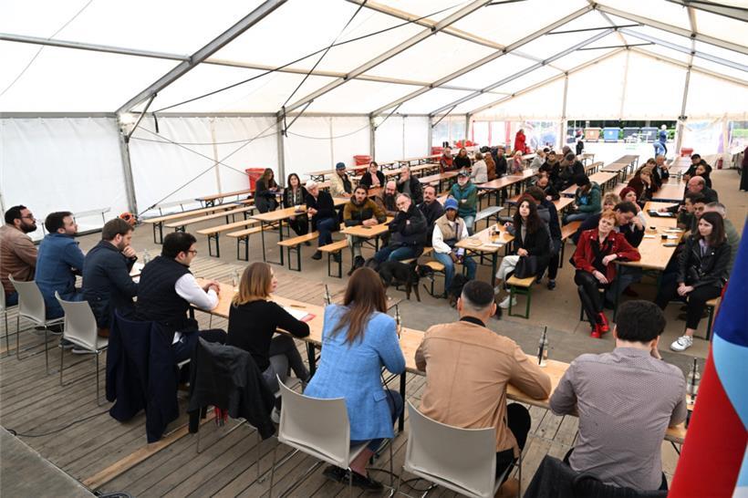 Rundtischgespräch mit Nachwuchspolitikern am Sonntagmorgen
