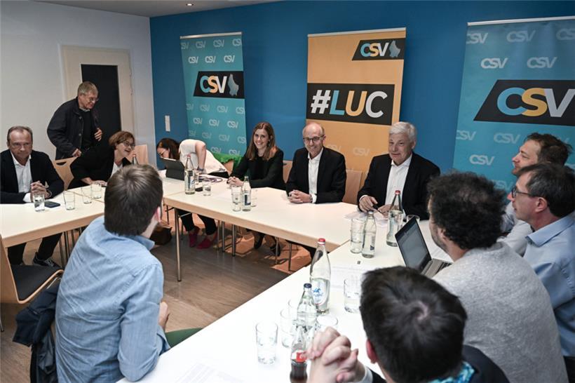 Rundum gut gelaunte Gesichter beim CSV-Nationalkomitee am frühen Montagabend, wo es kaum Diskussionsbedarf gab
