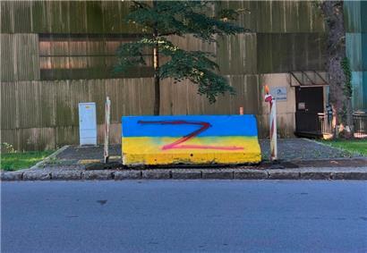 Russische Kriegspropaganda in der rue de la Station
