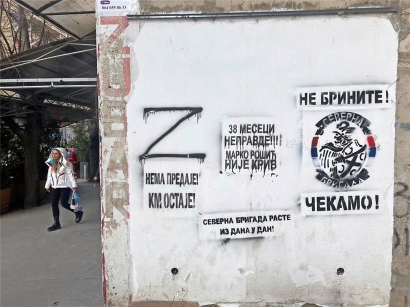 Russisches „Z“ in Kosovos Serbenhochburg Nord-Mitrovica
