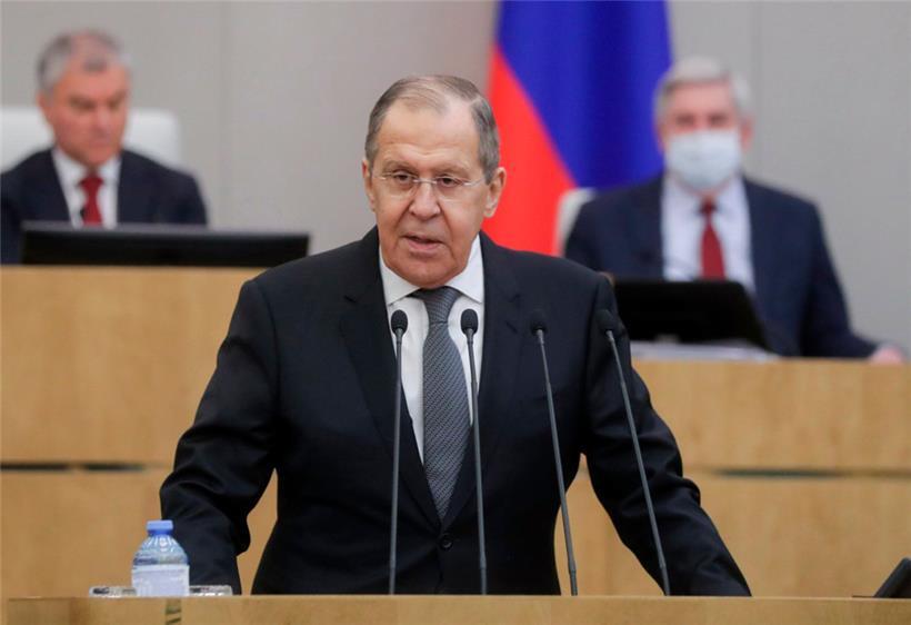 Russlands Außenminister Sergej Lawrow spricht vor der Staatsduma, dem Unterhaus der Föderationsversammlung Russlands
